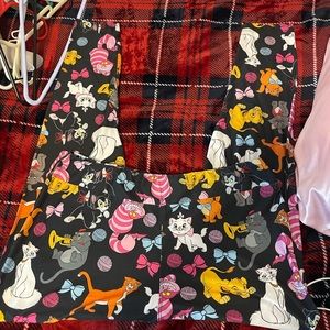 Disney cat leggings